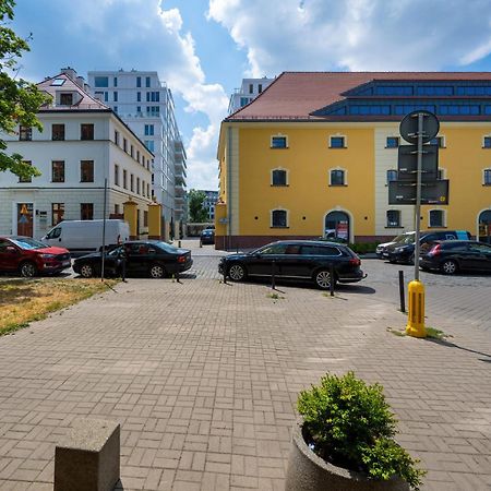 Elegancki Apartament Z Parkingiem Blisko Starego Miasta By Noclegi Renters Вроцлав Екстериор снимка