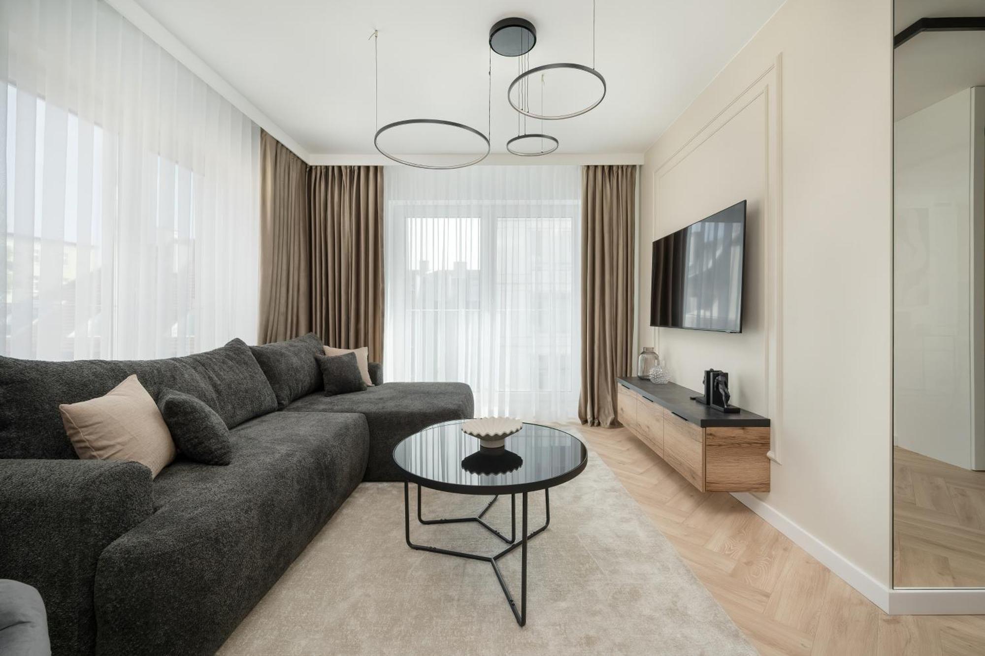 Elegancki Apartament Z Parkingiem Blisko Starego Miasta By Noclegi Renters Вроцлав Екстериор снимка