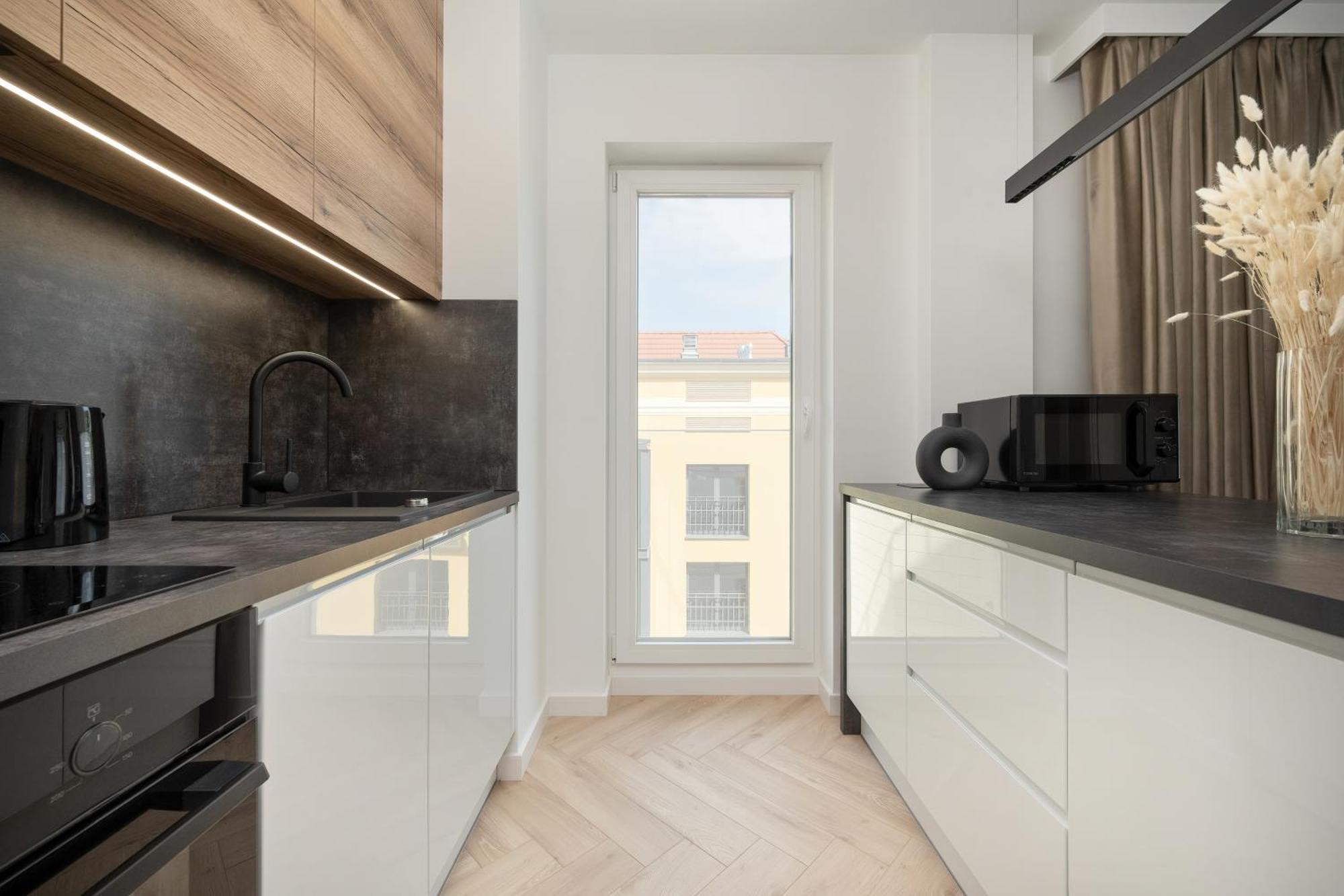 Elegancki Apartament Z Parkingiem Blisko Starego Miasta By Noclegi Renters Вроцлав Екстериор снимка